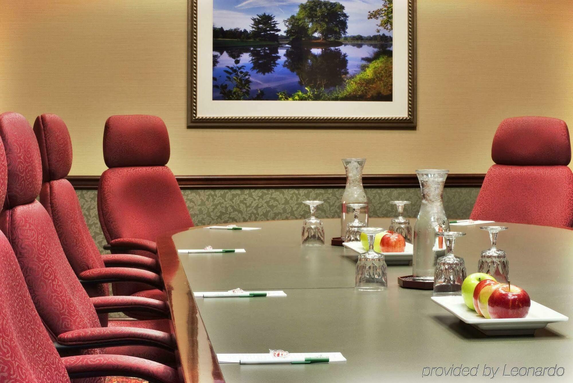 Holiday Inn Dayton/Fairborn I-675 By Ihg Exterior foto